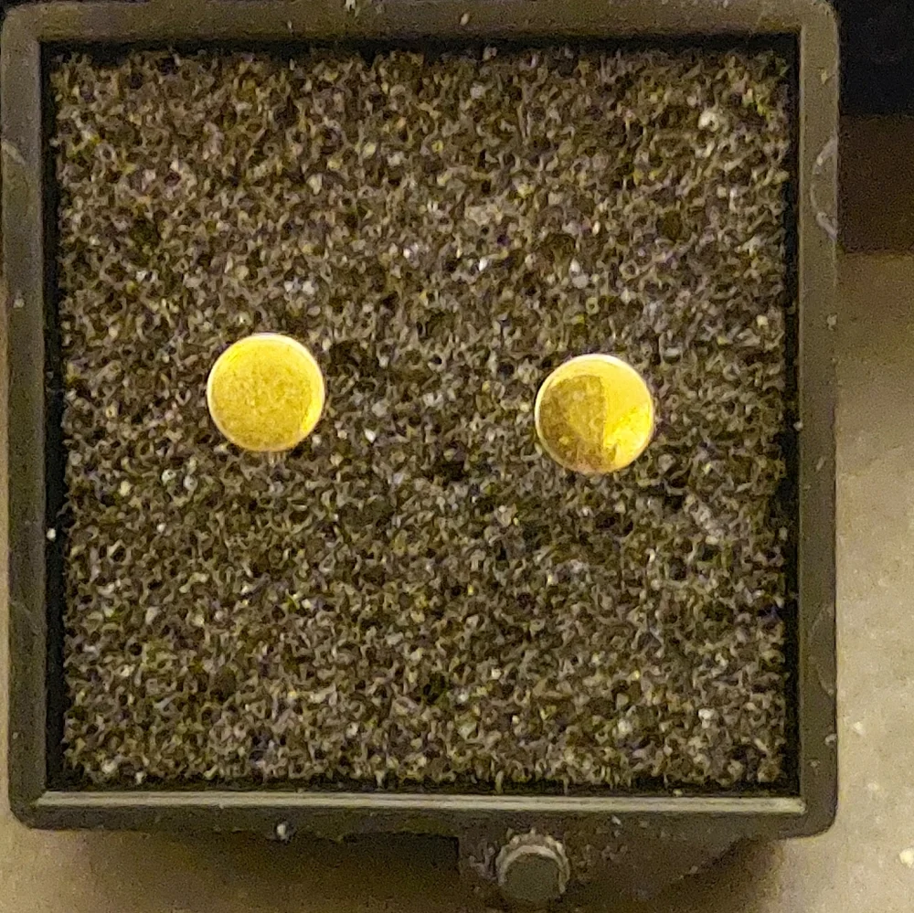 Small earings